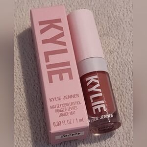 Matte Liquid Lipstick - Nude Pink
